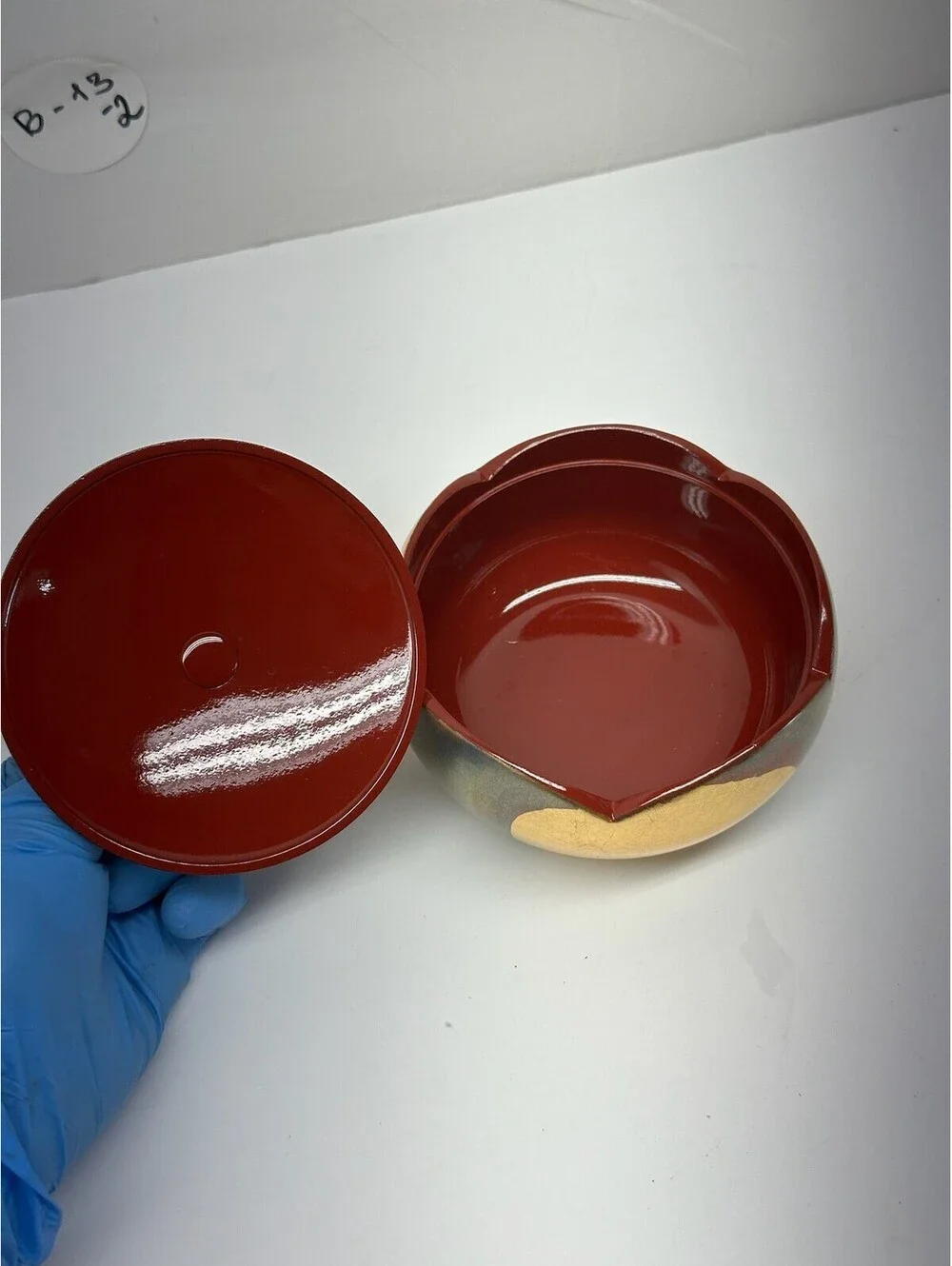 Vintage‎ Japanese Style Lacquerware Lidded Bowl Gold & Red Flower Finial B-13-2